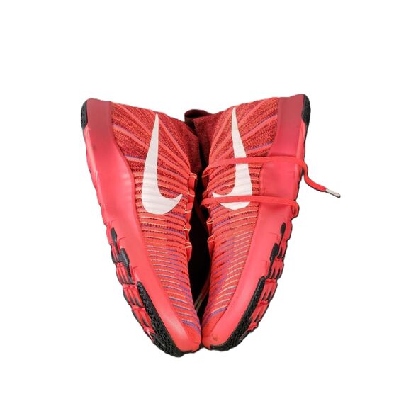 Athletic_Shoes